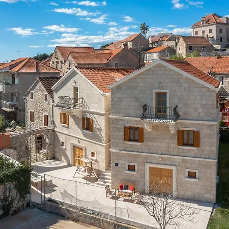Villa Luxury Stone Nevija 2022 Private Milna (Brac)