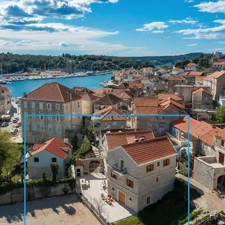 Villa Luxury Stone Nevija 2022 Private Milna (Brac)