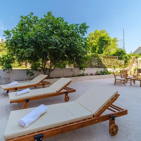 Luxury Stone Nevija 2022 Private *