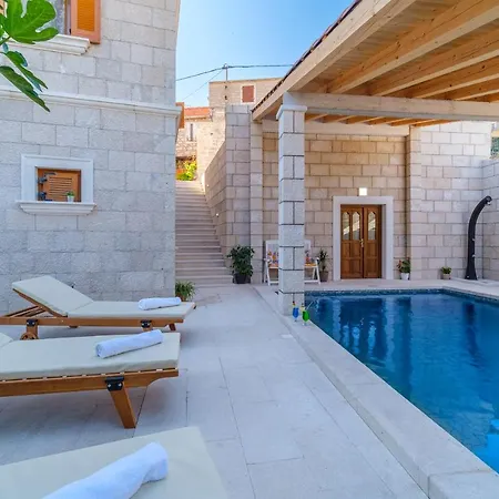 Villa Luxury Stone Nevija 2022 Private Milna (Brac)