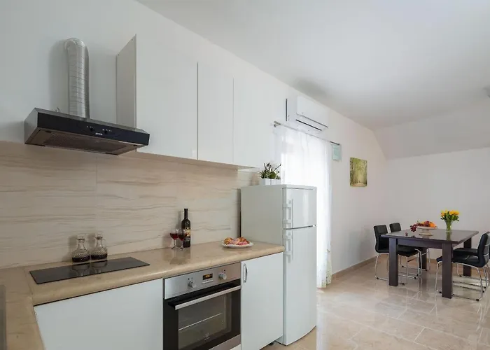 Luxury Stone Nevija With Heated Pool Villa Milna (Brac)