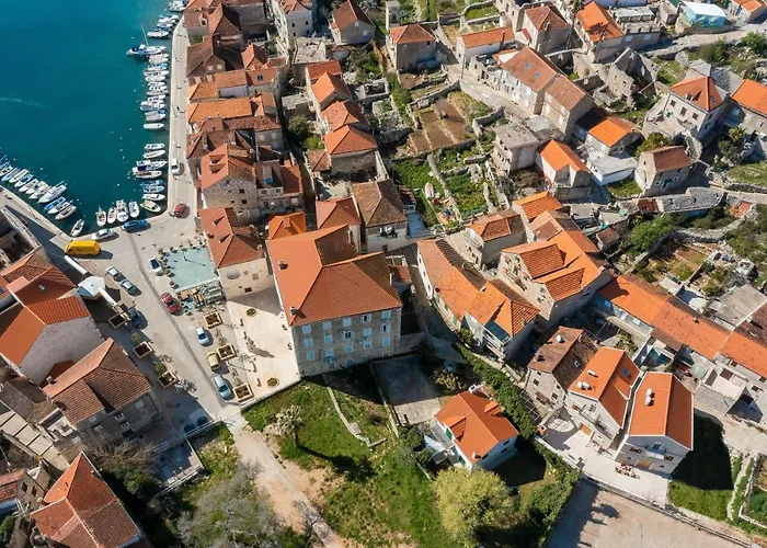 Luxury Stone Nevija With Heated Pool Milna (Brac)