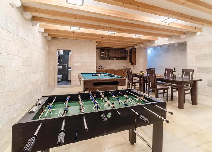 Luxury Stone Nevija With Heated Pool Villa Milna (Brac)