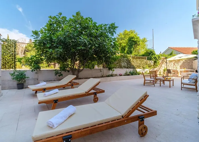 Luxury Stone Nevija With Heated Pool *