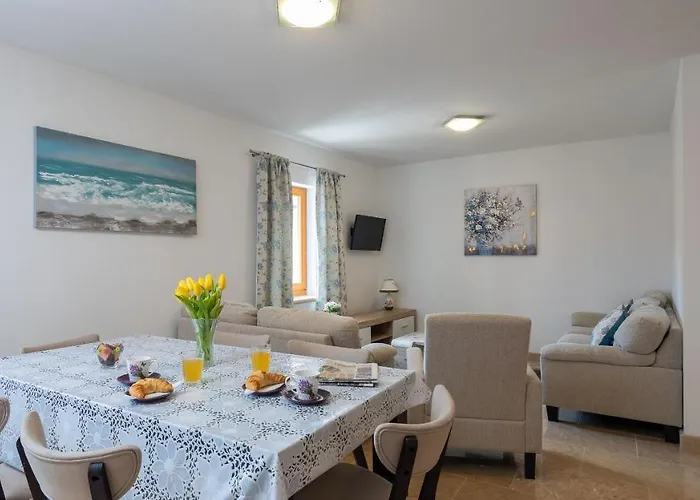 Villa Luxury Stone Nevija With Heated Pool