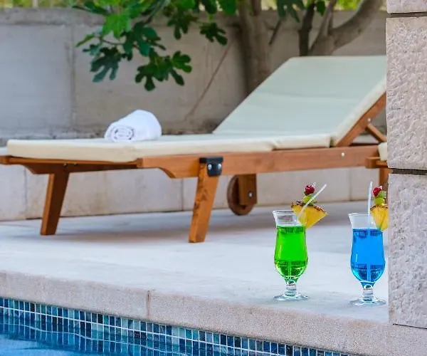 Villa Luxury Stone Nevija With Heated Pool