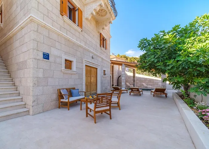 Luxury Stone Nevija With Heated Pool Villa Milna (Brac)