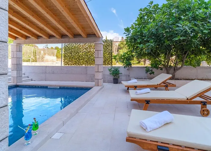 Luxury Stone Nevija With Heated Pool