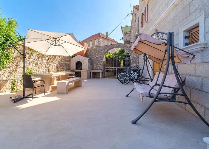Villa Luxury Stone Nevija With Heated Pool